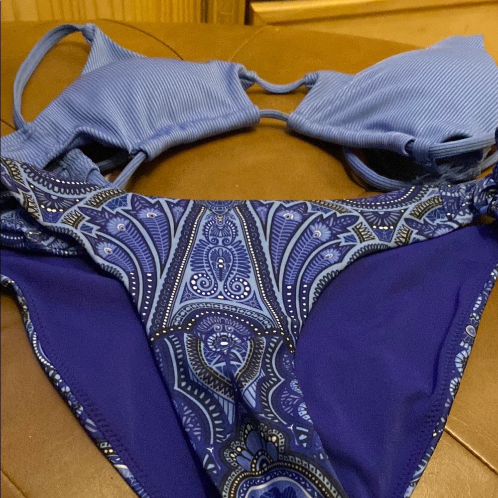 H&M Navy and Blue Patterned Bikini